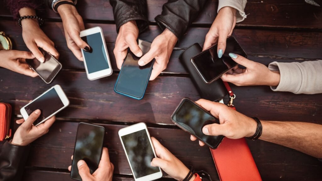 Descubra como uma presença online forte pode transformar seu escritório de advocacia e atrair novos clientes com estratégias digitais eficazes.